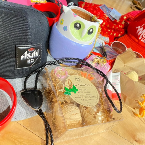 New freebies added!! - Picture 1 of 5